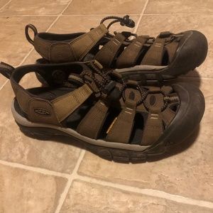 Keen Newport Sandals 10.5
